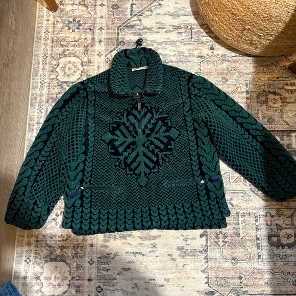 Woolrich Sweaters - VTG Vintage woolrich green fleece teddy sweater size M snowflake